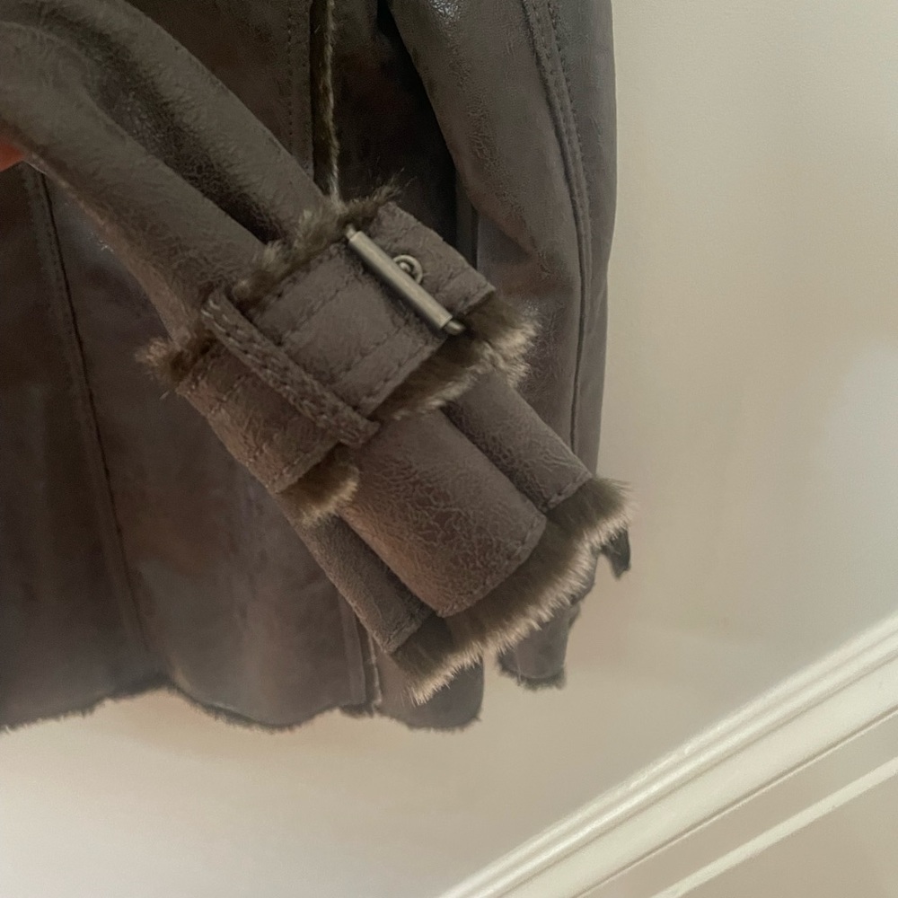 laundry coat - Picture 3 of 4